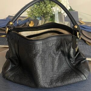 GUCCI Guccissima Leather Scarlett Hobo Bag- Black Leather